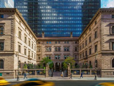 Lotte New York Palace thumb